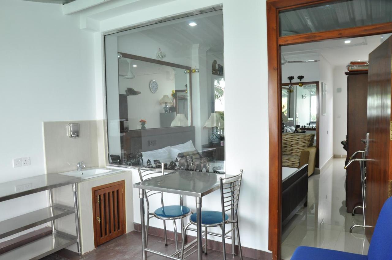 Goviyapana Beach Hotel Ahangama Dış mekan fotoğraf